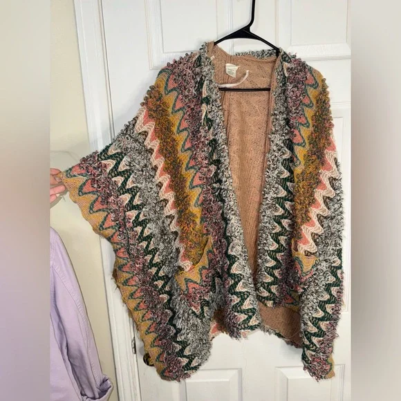 Anthropologie Akemi + Kin Alva Textured Chevron Wrap Sweater Kimono - Picture 2 of 7